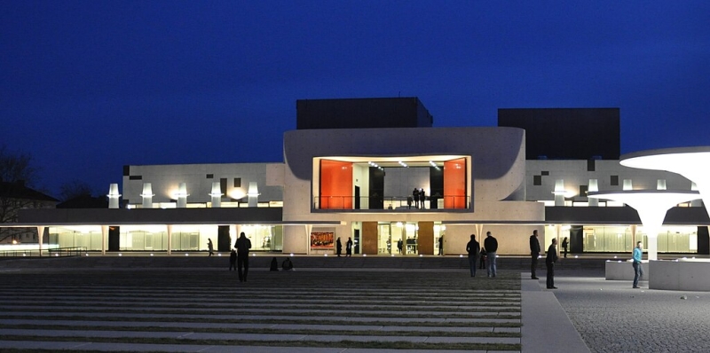 DE_Darmstadt_Georg-Büchner-Platz_05a_Staatstheater.jpeg